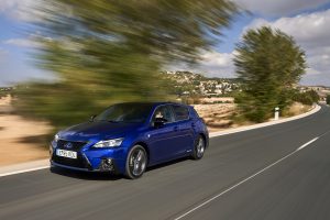 Lexus CT200h – economical and luxurious